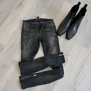 ROCK & REPUBLIC JEANS